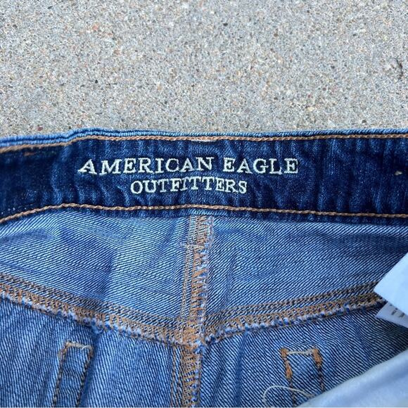 AEO high rise festival jeans peekaboo crochet pockets distressed frayed hems 0 - Picture 4 of 4